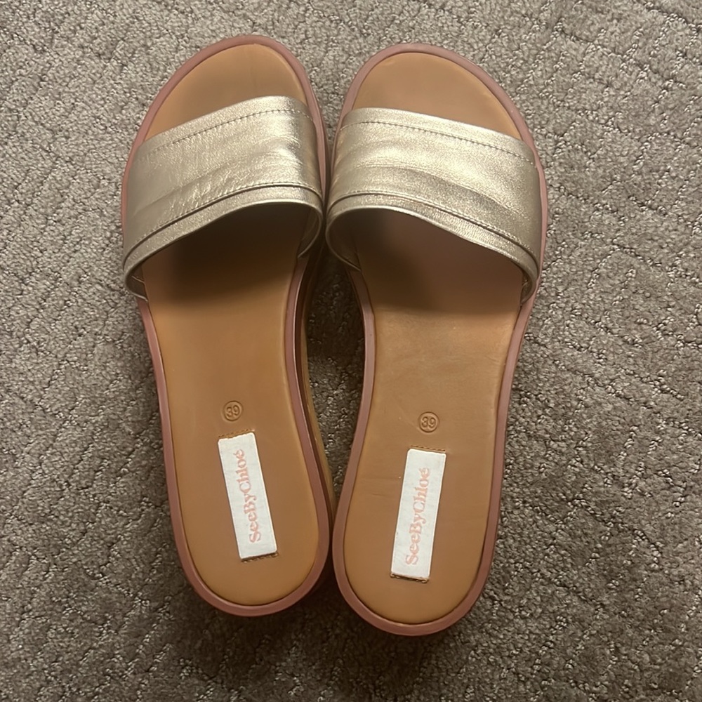 Chloe slide
